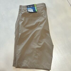 Ben Hogan- Golf short. 32w and 9in inseam in khaki